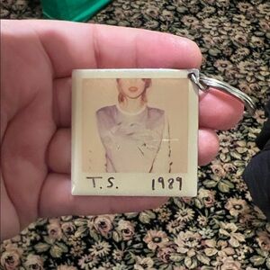 1989 Keychain